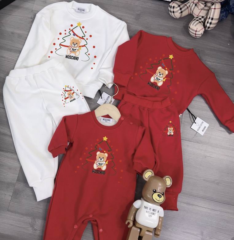 Moschino sz59 66 73 80 90 106